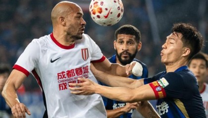 ESPN直播-5胜1平最佳开局！蓉城逆境三连胜继续稳坐中超榜首